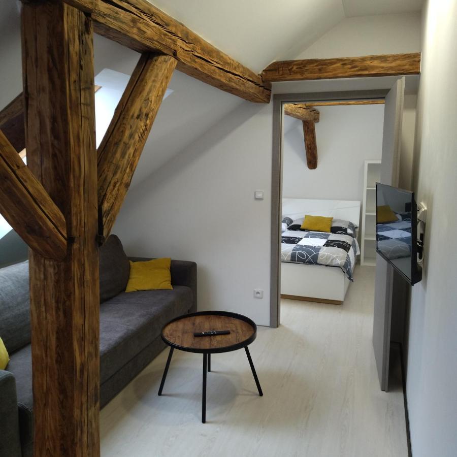 Apartmany S Vyhledem Na Zamek Vimperk Bagian luar foto