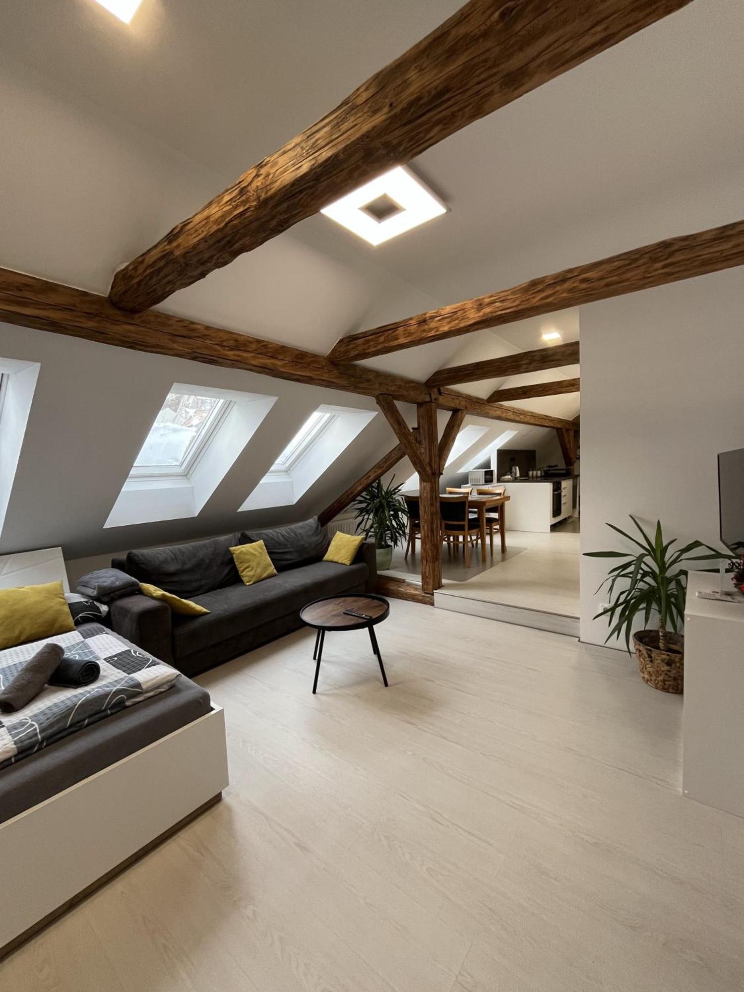 Apartmany S Vyhledem Na Zamek Vimperk Bagian luar foto